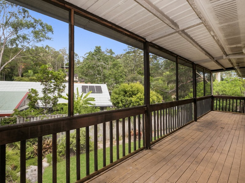 3 Alenola Street, Chapel Hill QLD 4069