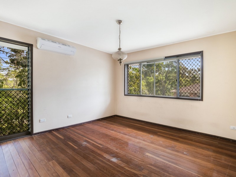 3 Alenola Street, Chapel Hill QLD 4069