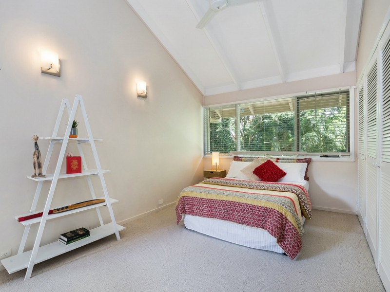 6 Jeymer Street, Kenmore QLD 4069