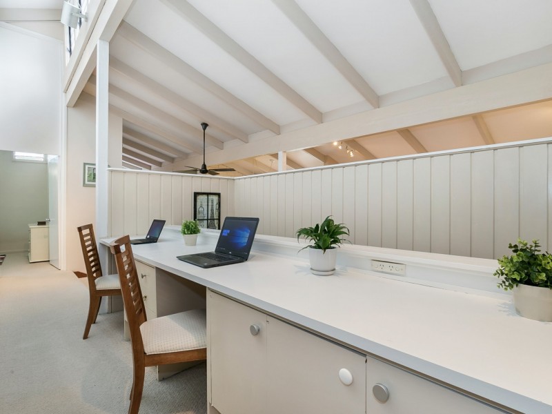 6 Jeymer Street, Kenmore QLD 4069