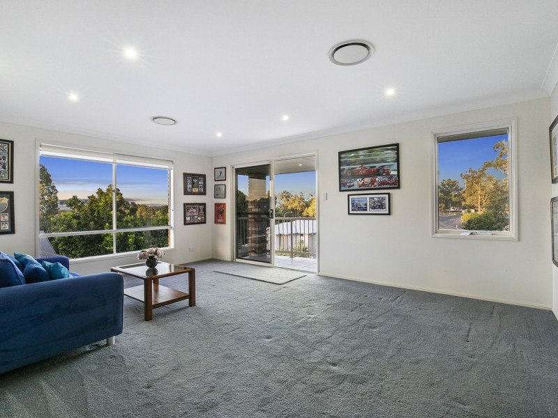 15 Rise Place, Moggill QLD 4070