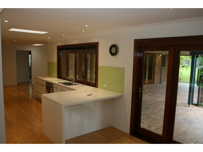 9 Chatburn Street, Chapel Hill QLD 4069