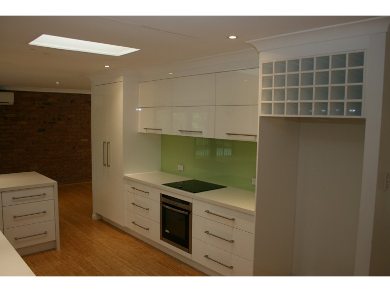 9 Chatburn Street, Chapel Hill QLD 4069