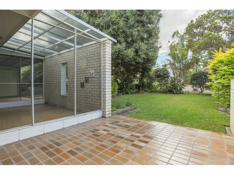 6 Ardell Street, Kenmore QLD 4069