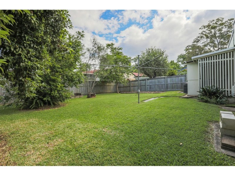 6 Ardell Street, Kenmore QLD 4069