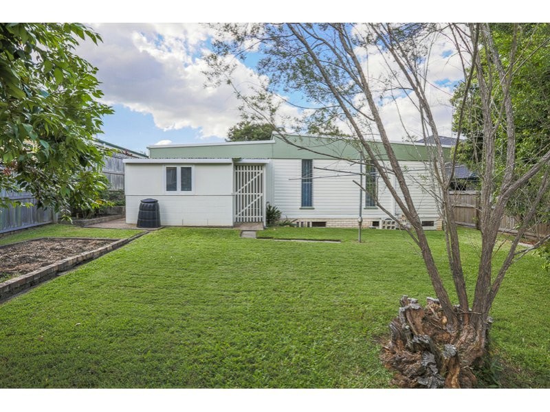 6 Ardell Street, Kenmore QLD 4069