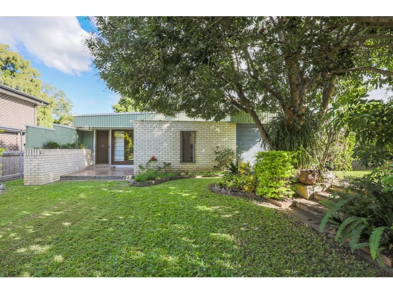 6 Ardell Street, Kenmore QLD 4069