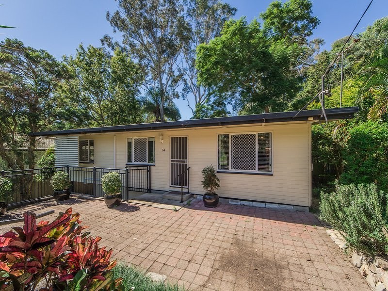 34 Princeton Street, Kenmore QLD 4069