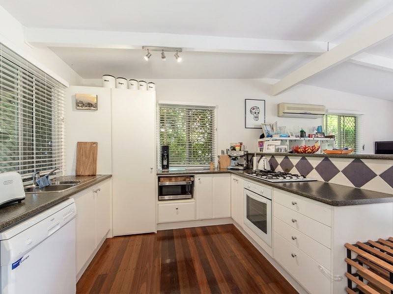 34 Princeton Street, Kenmore QLD 4069