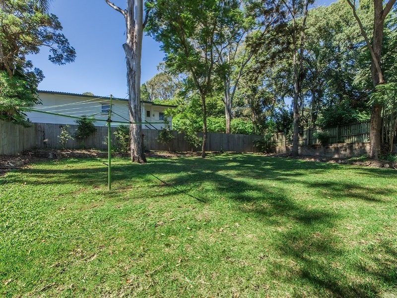 34 Princeton Street, Kenmore QLD 4069