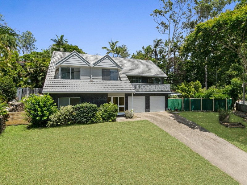 11 Stardust Street, Kenmore QLD 4069