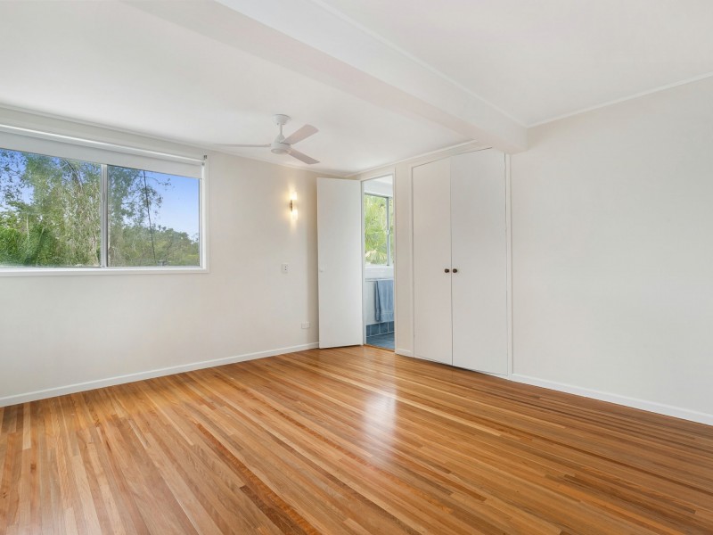 11 Stardust Street, Kenmore QLD 4069