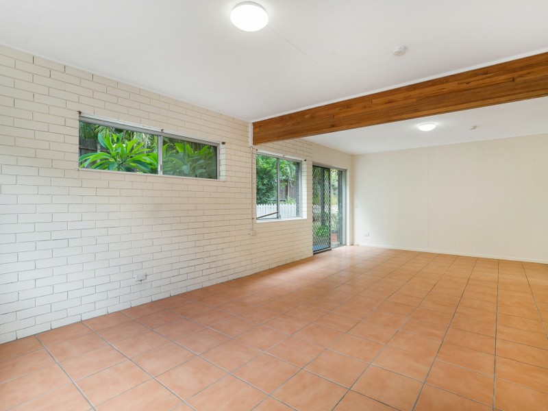 11 Stardust Street, Kenmore QLD 4069