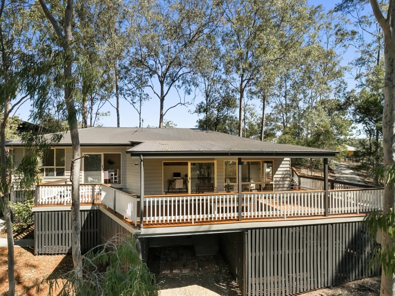15 George Holt Drive, Mount Crosby QLD 4306