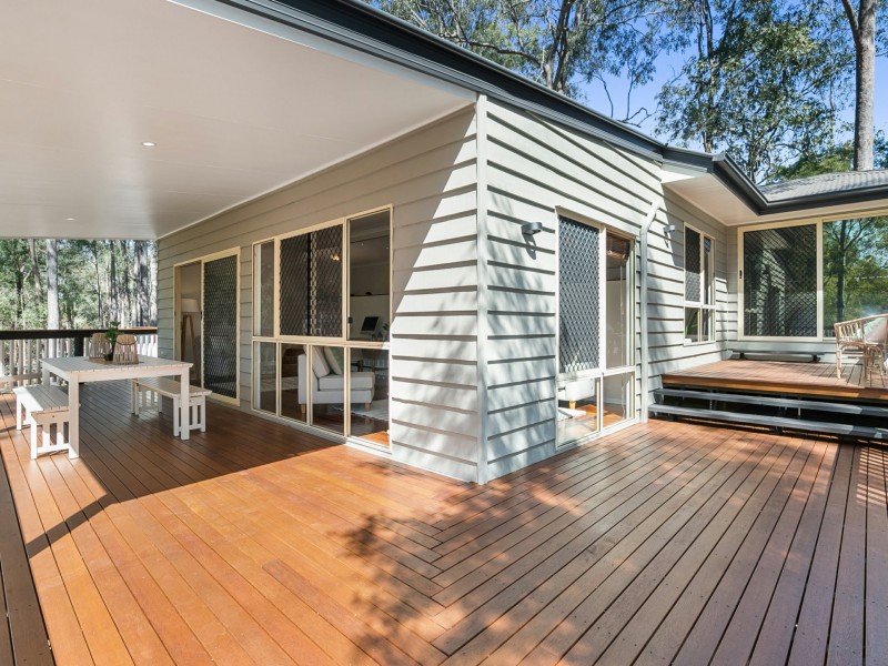 15 George Holt Drive, Mount Crosby QLD 4306