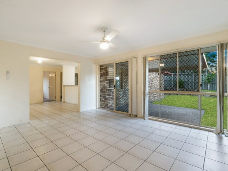 46 Golden Crest Place, Bellbowrie QLD 4070