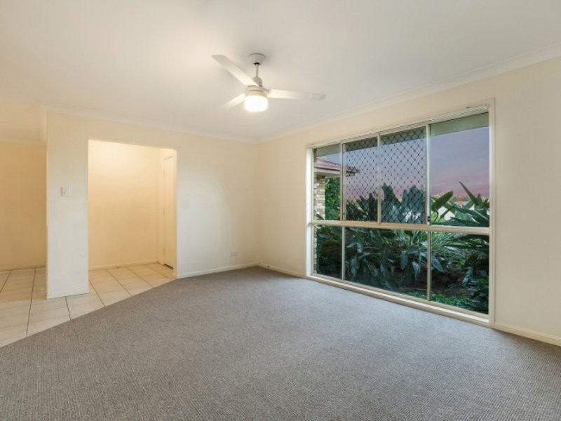 46 Golden Crest Place, Bellbowrie QLD 4070