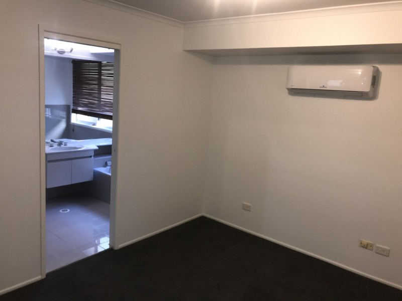 23 Wyndarra Street, Kenmore QLD 4069