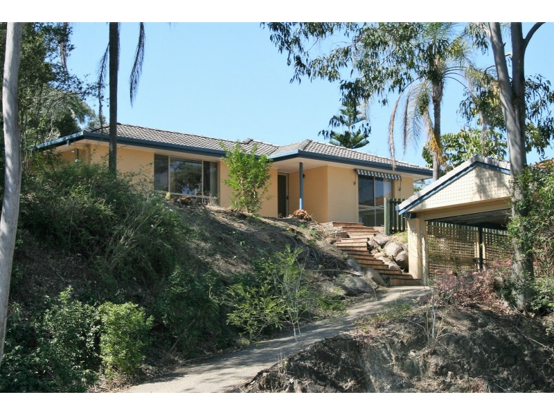 95 Ironbark Road, Chapel Hill QLD 4069