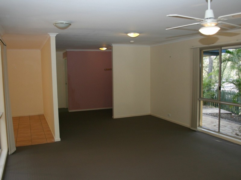 95 Ironbark Road, Chapel Hill QLD 4069