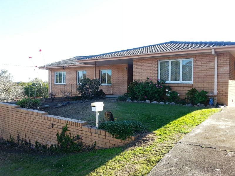 2 Piari St, Kenmore QLD 4069