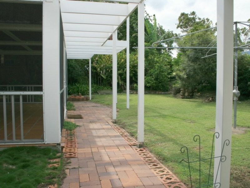 14 Edson Street, Kenmore QLD 4069