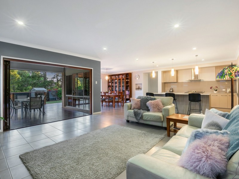 3 McGrath Court, Moggill QLD 4070