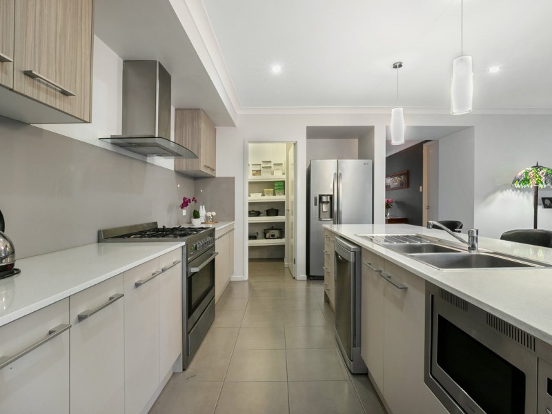 3 McGrath Court, Moggill QLD 4070