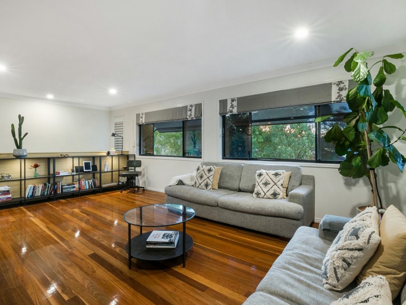 20 Arthur Terrace, Moggill QLD 4070