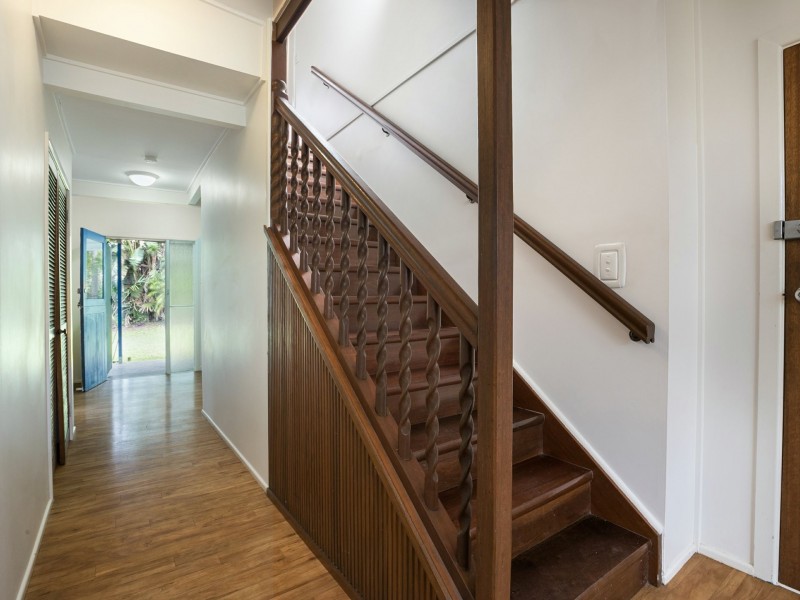 25 Tarbet Street, Kenmore QLD 4069