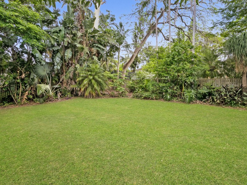 25 Tarbet Street, Kenmore QLD 4069