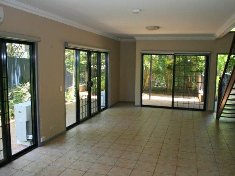 1/21 Rankin Street, Indooroopilly QLD 4068
