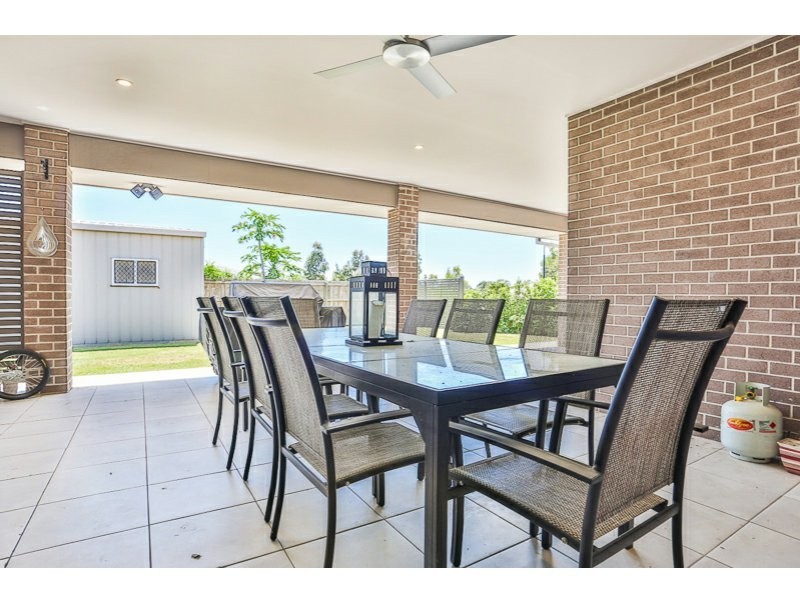 4 White Oak Place, Moggill QLD 4070