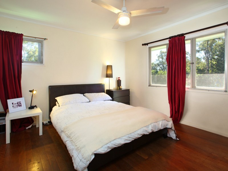 83 Kenmore Road, Kenmore QLD 4069