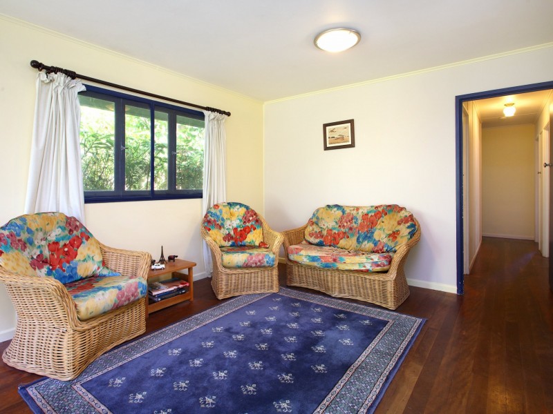 83 Kenmore Road, Kenmore QLD 4069