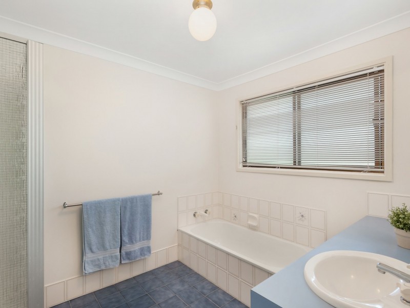 18 Melita Street, Kenmore QLD 4069