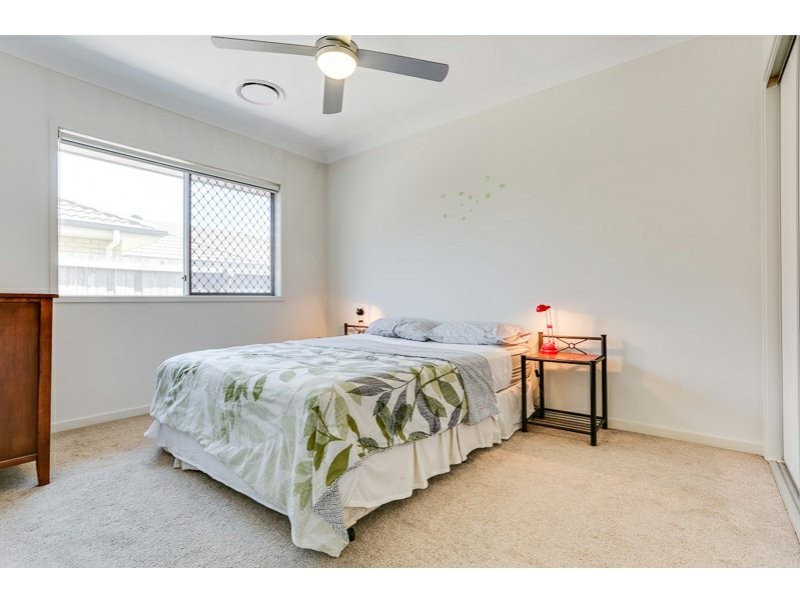 4 White Oak Place, Moggill QLD 4070