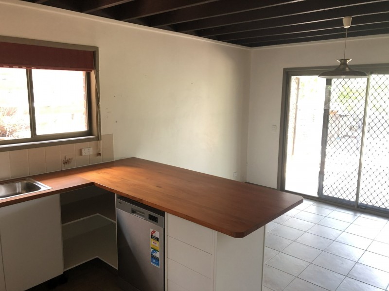 211 Chapel Hill Road, Chapel Hill QLD 4069