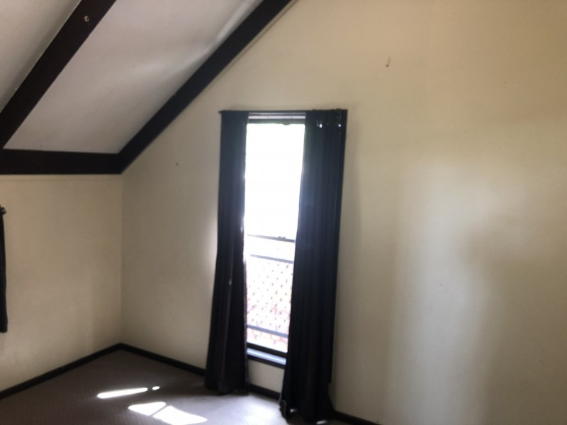 211 Chapel Hill Road, Chapel Hill QLD 4069