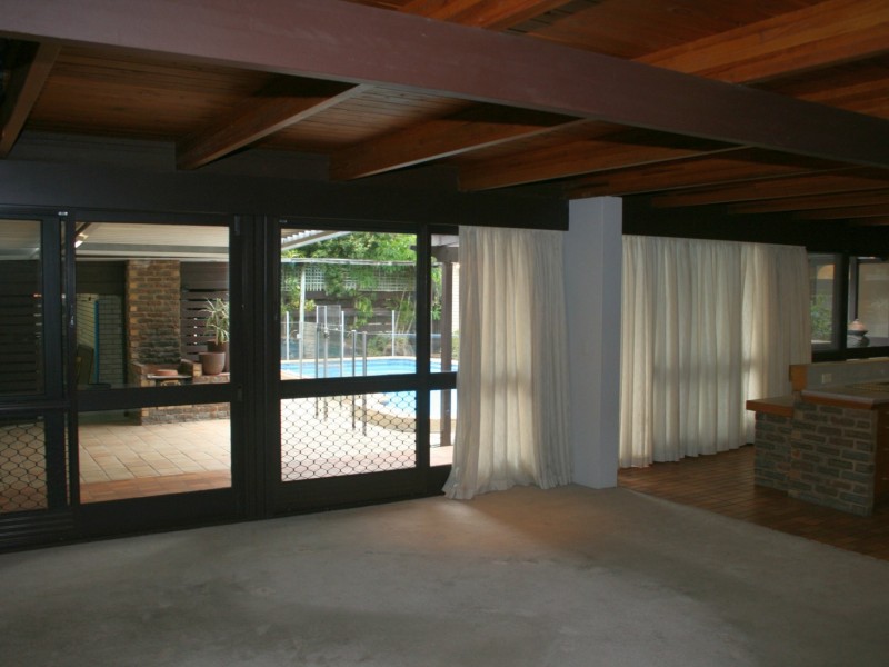 6 Quinty Street, Fig Tree Pocket QLD 4069