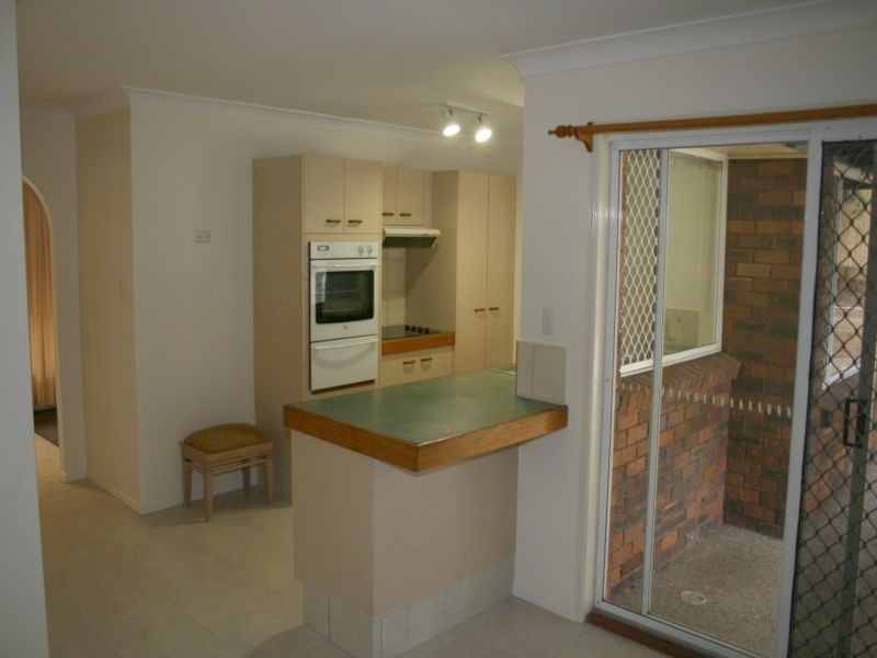 15 Nankoor Street, Chapel Hill QLD 4069