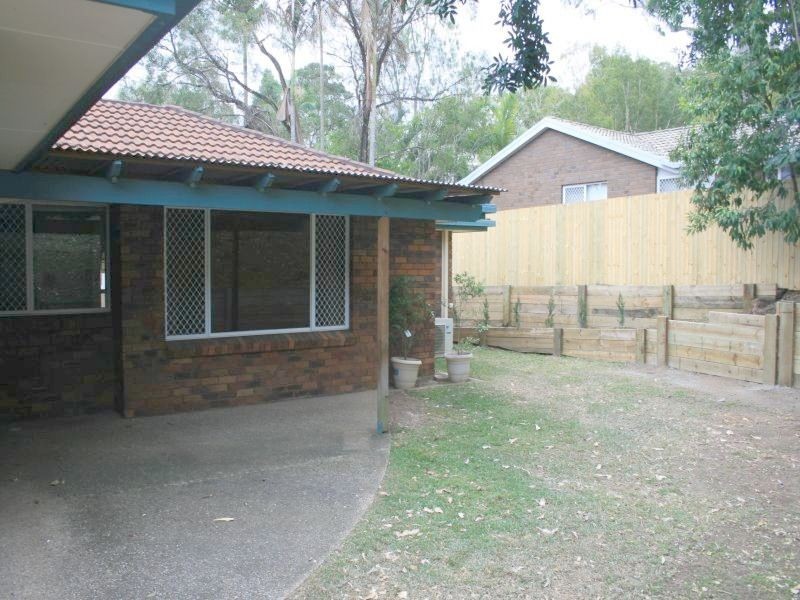 15 Nankoor Street, Chapel Hill QLD 4069