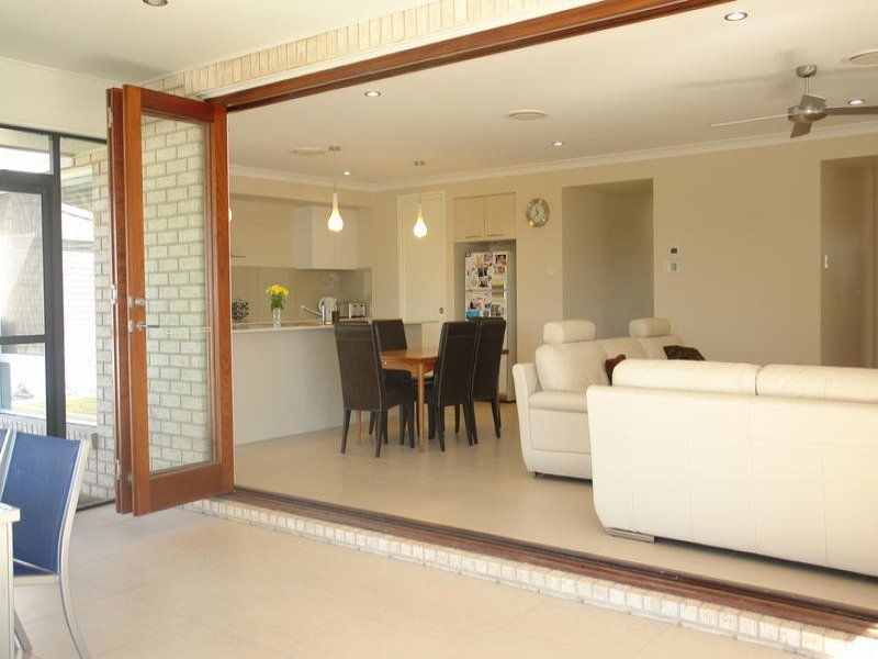 53 Hendos Place, Moggill QLD 4070
