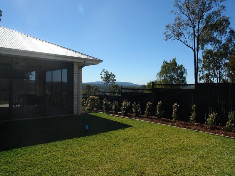53 Hendos Place, Moggill QLD 4070