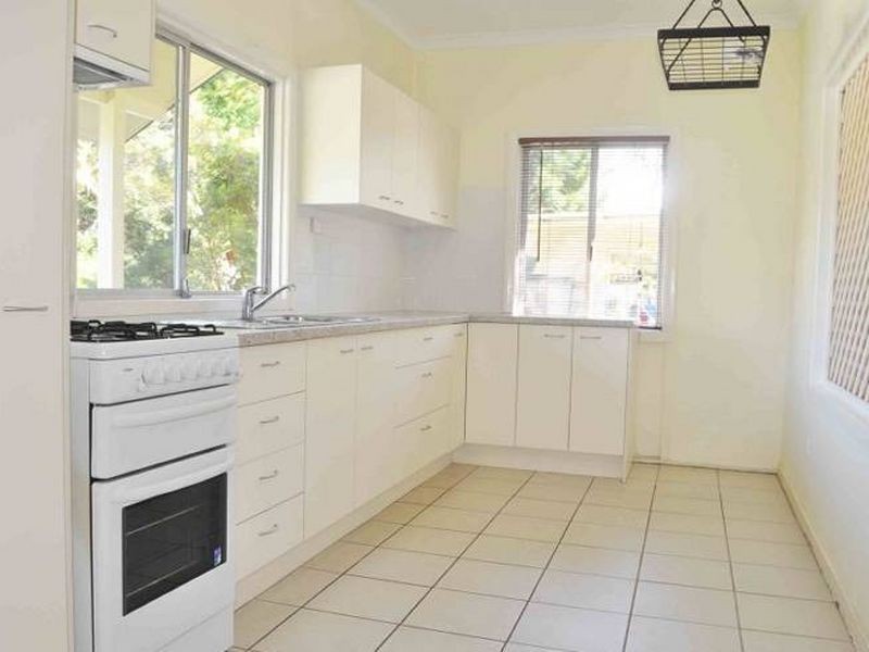 71 Sandon Street, Graceville QLD 4075