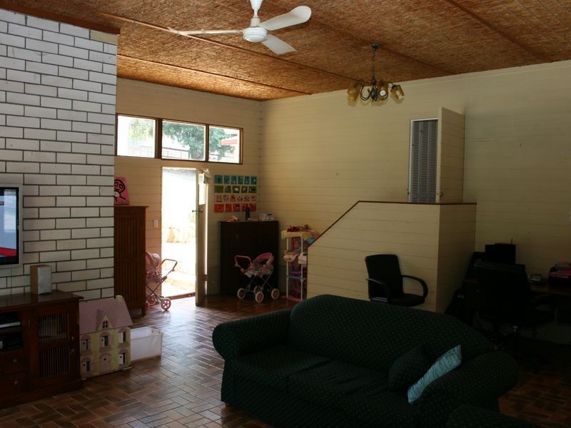 121 Mount Crosby Road, Anstead QLD 4070