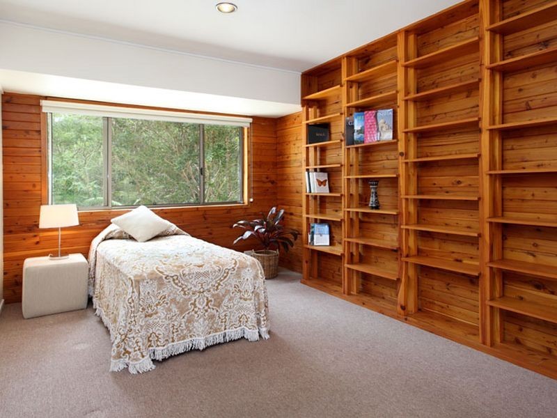 25 Elwood Street, Kenmore Hills QLD 4069