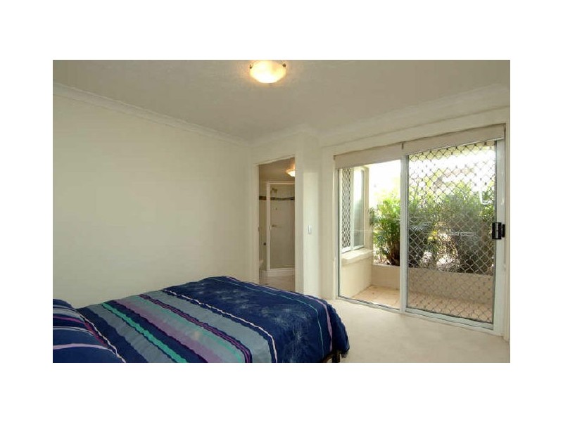 1/80 Pacific Parade, Bilinga QLD 4225