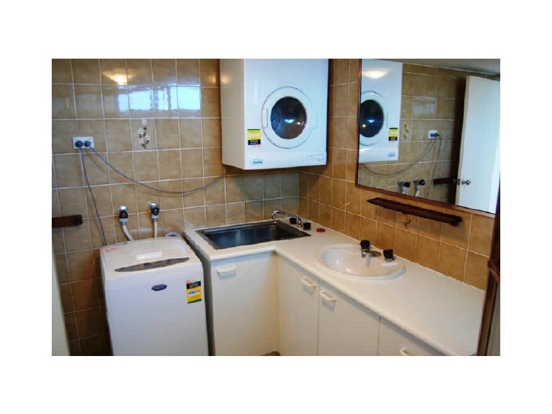 8/134 Pacific Parade, Bilinga QLD 4225