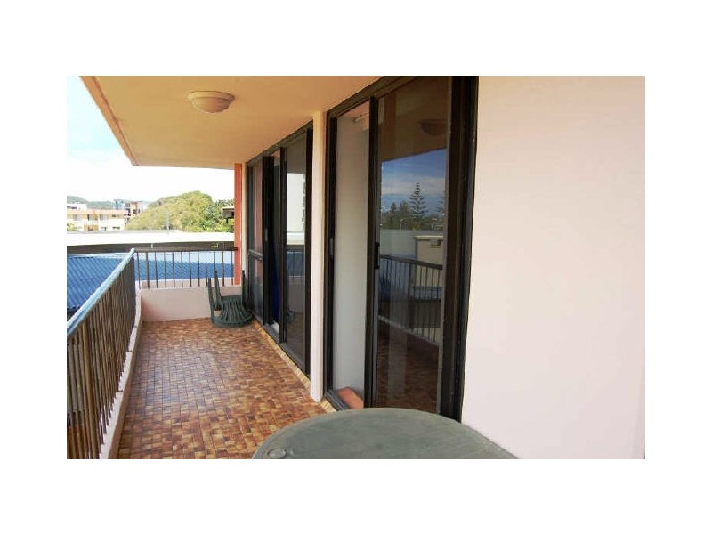 8/134 Pacific Parade, Bilinga QLD 4225